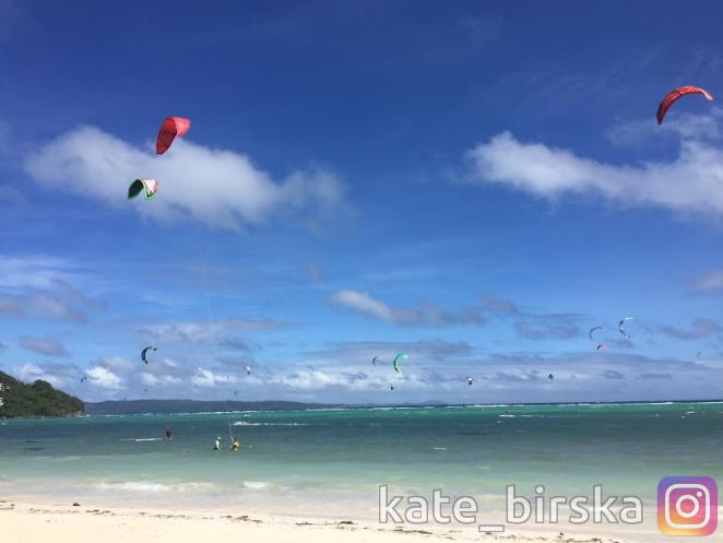 Кайтеры на пляже Булабог